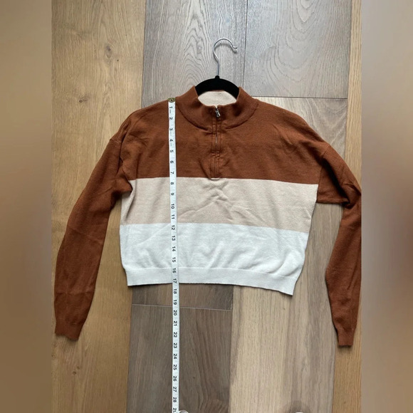 Colorblock Cropped Brown Lightweight Sweater Size Small - Picture 4 of 6